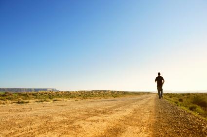 Läufer in der Wüste